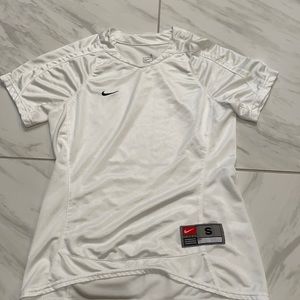 Women’s white Nike shirt